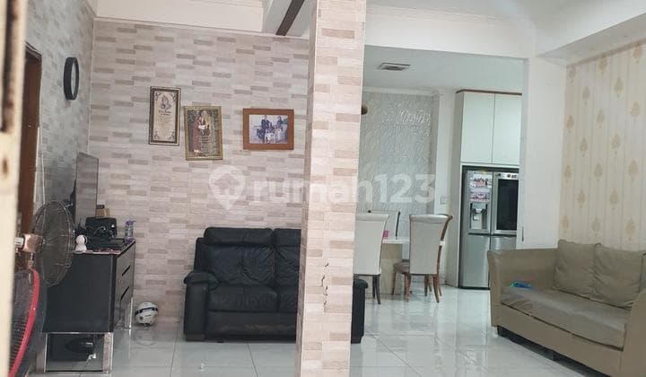 Dijual Rumah Mewah di Cluster Serenade Full Renov, Siap Huni