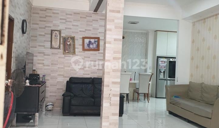 Dijual Rumah Mewah di Cluster Serenade Full Renov, Siap Huni