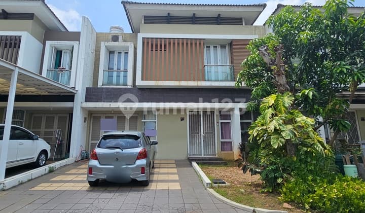 Rumah Cantik Kondisi Rapih San Lorenzo Illago Kawasan Strategis