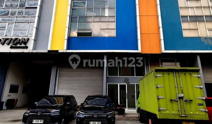Ruko Dan Gudang Multiguna di Samping Pintu Tol Alam Sutera