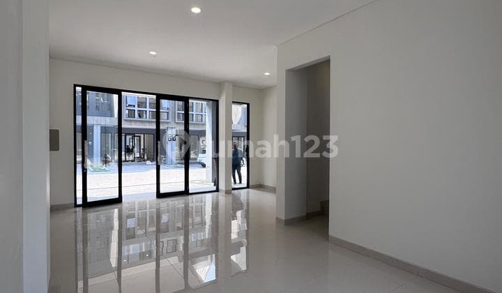 Dijual Delrey Business Town, Bsd City Ruko 3 Lantai 2 Muka