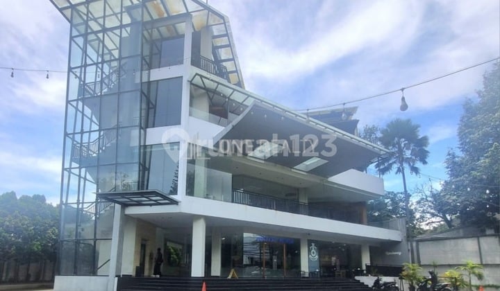 Ruang-usaha Di Setiabudi 1977.0 M² Unfurnished Shm Bandung