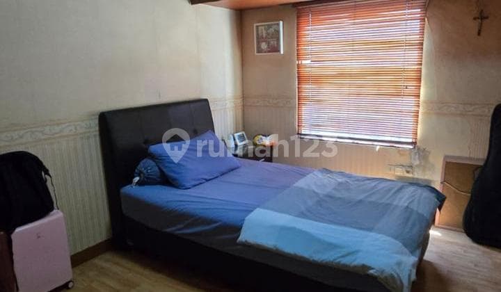 Rumah Murah 3 Lantai Siap Huni Bagus SHM Mainroad Sukajadi