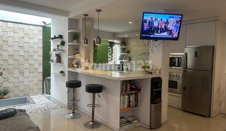 Rumah Murah 3 Lantai Siap Huni Bagus SHM di Komplek Cikutra Baru