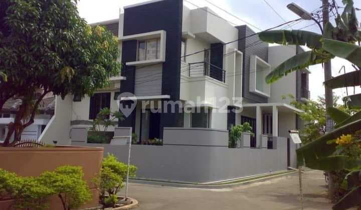 Rumah Mewah Hook 4,5 Lantai Pondok Cibubur Radar Auri Cimanggis