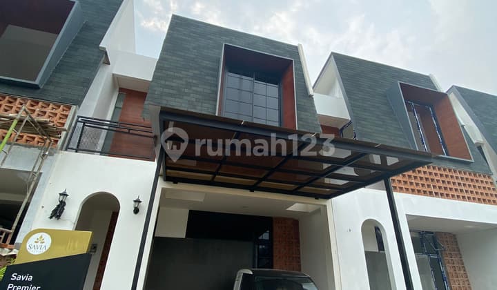 Rumah Townhouse 2 Lantai Modern Tropis Cimanggis
