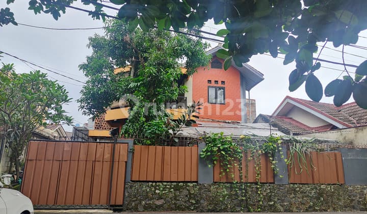 Rumah 2 Lantai Asri Tenang Villa Pancoran Mas Depok