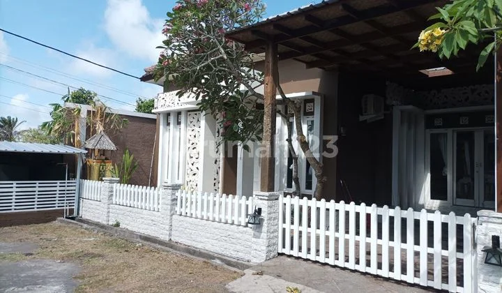 House For Lease At Kutuh Area Bagus dan Menarik