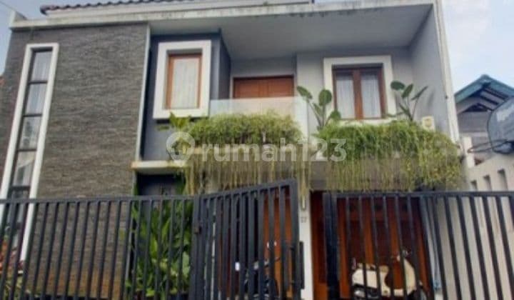Rumah dua lantai di jual melalui lelang dan as is di Perumahan Bintaro jaya sektor 2 jalan kepodang raya blok k 4 Kel rengas Tangerang kota selatan Banten