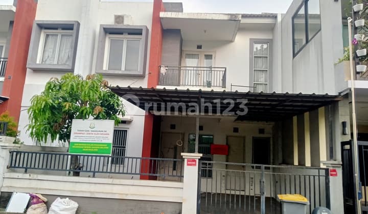 Rumah Dua Lantai Di Jual Melalui Lelang Dan As Is di Jl. Taman Buah Boulevard no 20, Larangan Utara, Larangan, Kota Tangerang, Banten, Indonesia, Larangan