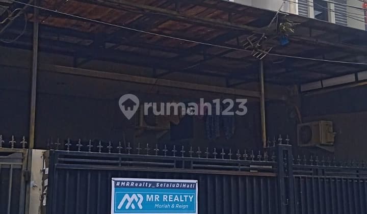 Dijual Rumah Tinggal Daerah Taman Kota Bebas Banjir Selangkah Menuju Mall. Pasar. Stasiun. ke Kota