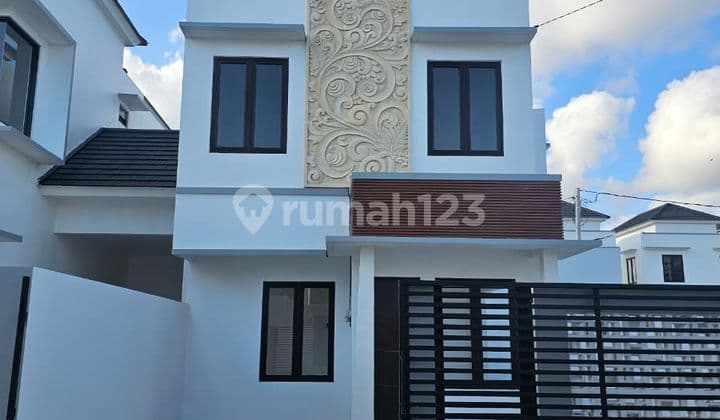 Rumah 2 Lantai Modern Minimalis Nusa Dua