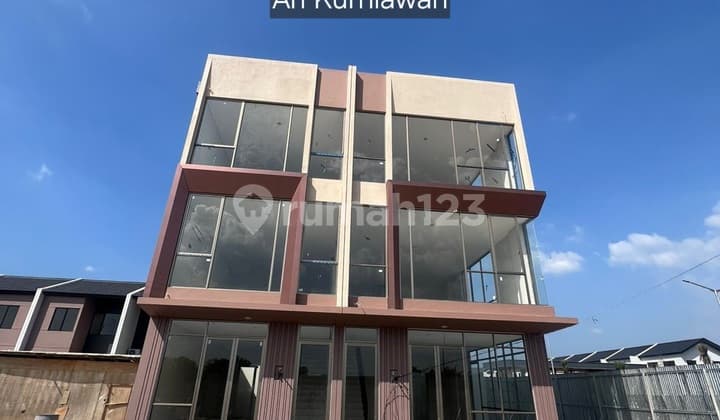 Own a 3-Story Shop House The Hive Teraza at the Strategic Location of Park Serpong!