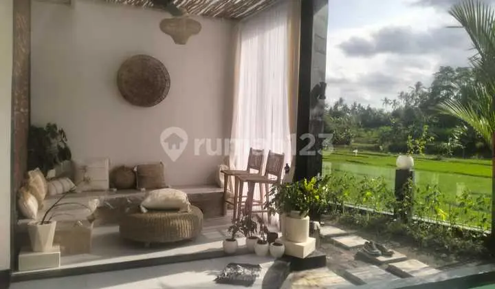 Comfortable & Strategic Rice Field View Villa in Mengwi, Badung