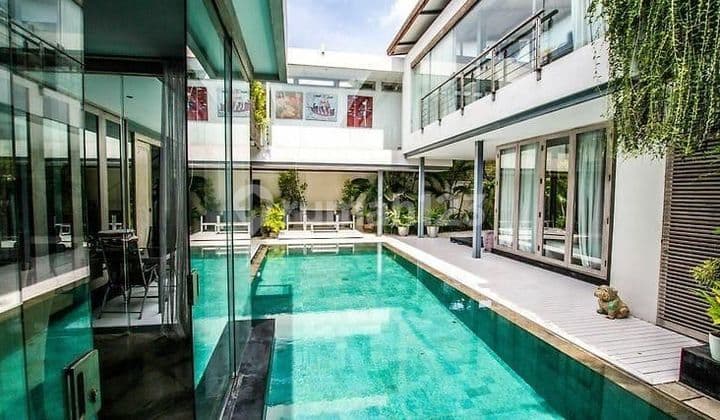 Villa Luxury Modern Dan Private di Batu Belig Badung Bali