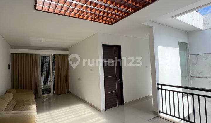 Villa 3BR Siap Huni di Seminyak Badung Bali