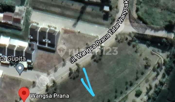 Dijual Tanah Bagus Bentuk Kotak Luas Orientasi Barat Laut di Wangsa 2