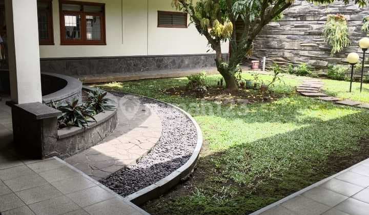 Jual Rumah Classic Bagus Lux Luas Cantik Sangat Terawat Siap Huni Heritage C di Sayap Riau