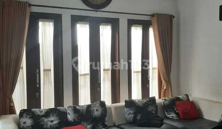 Dijual Rumah Bagus Cantik Terawat Siap Huni Bangunan 2 Lantai Full Furnished Ada Rooftop di Sayap Pungkur Ciateul Bandung