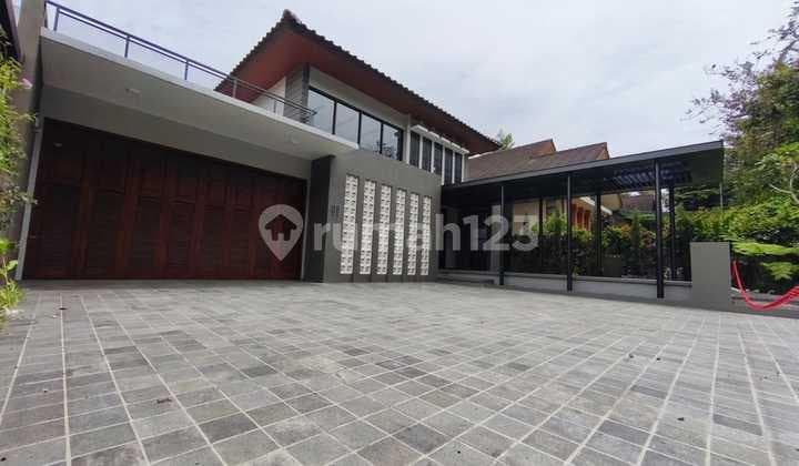 Jual Rumah Baru Sangat Mewah Premium Bagus Cantik Lux Luas Terawat Siap Huni Full Furnished View Lembah Bangunan 5 Lantai di Resor Dago Pakar Bandung