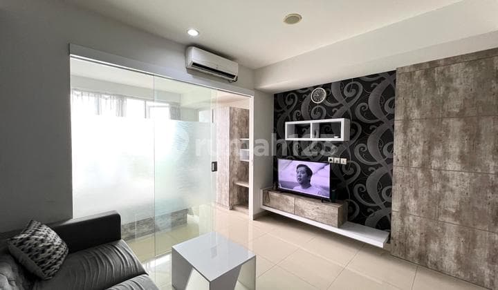 Disewakan Apartemen Bagus Cantik Terawat Siap Huni Full Furnished Lantai 9 Type 1 BR bisa Nego View Gunung Manglayang Hadap Timur di Apartemen Dago Suite