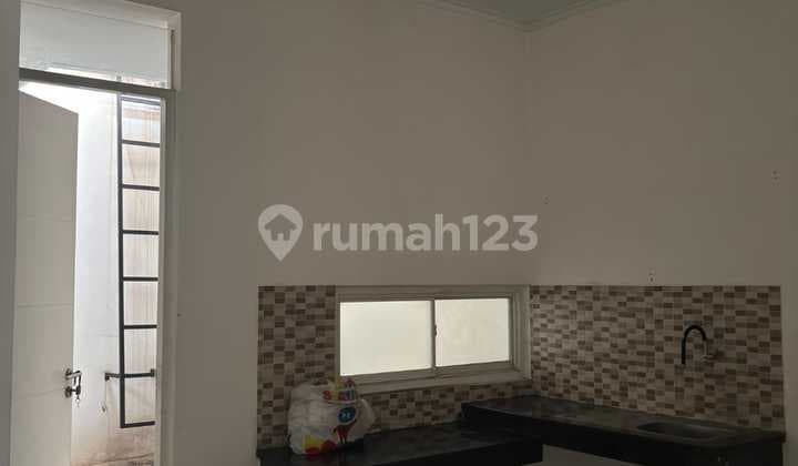 Dijual Rumah Bagus Cantik Terawat Siap Huni bisa Nego SHM di Somerville Taman Kopo Indah 5