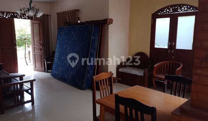 Dijual Rumah Semi Villa Bagus Cantik Terawat Lokasi Pusat Kota dan Pusat Pemerintahan Siap Huni Full Furnished Privaate Sequrity Gate 2 Lantai Full Furnished di Renon Denpasar