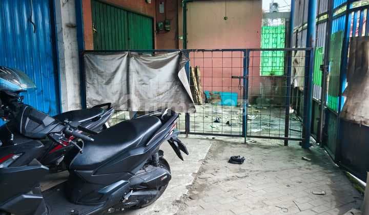 Dijual Cepat Murah Ruko dan Kost Rendeng Bagus Luas Siap Huni Dekat Kampus Unjani Hadap Selatan 2,5 Lantai di Jalan Psm Sayap Kiaracondong