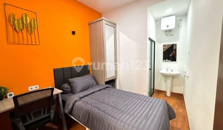 Dijual Cepat Butuh Uang Kostan Aktif + Kios Bagus Luas Terawat Siap Huni di Pinggir Jalan di Jatinangok