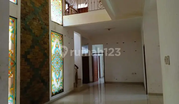 Jual Rumah Bu Harga Jauh di Bawah NJOP Bagus Cantik Terawat Siap Huni Bangunan Tahun 2009 di Dalam Komplek di Cimindi
