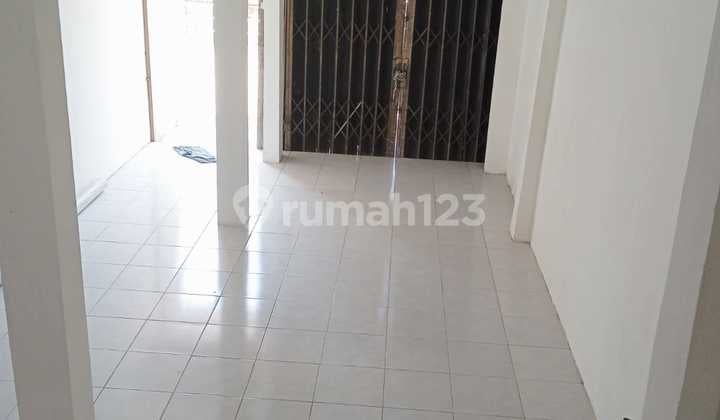 Dijual Ruko Bagus Terawat Strategis Ramai Siap Huni Ada 2 Ruko Bersebelahan 2 Ruko 2 M Carport 4 Mobil di Katapang Soreang