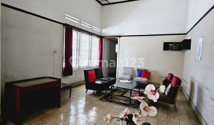 Disewakan Ruang Usasha Bagus Luas Cantik Terawat Siap Huni Lokasi Strategis Daerah Ramai Cocok untuk Cafe/Restorant bisa Nego di Sayap Dago