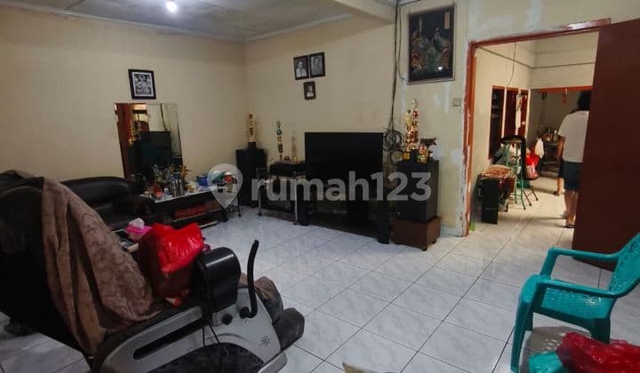 Dijual Rumah Bagus Terawat Siap Huni Full Furnished Dekat Pusat Kota di GG Saluyu Sayap Astana Anyar