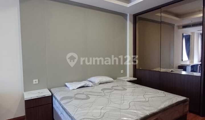 Jual Apartemen Bagus Cantik Lux Mewah Terawat Siap Huni Full Furnished Newly Renovated Type Onyx Perabotan dan Elektronik Baru Lantai 11 di Hegarmana Residence