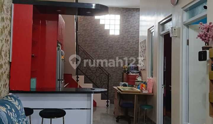 Dijual Cepat Rumah Bagus Cantik Terawat Siap Huni Full Furnished Bangunan 1,5 Lantai di Riung Bandung
