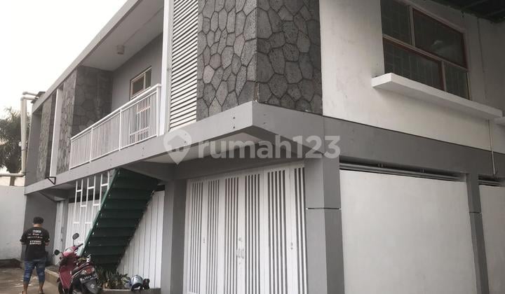 For Sale/For Rent Warehouse and Office Spacious Well-Maintained Ready to Occupy 2 Floors on Terusan Moh Toha Dayeukolot Main Road