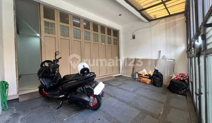 Dijual/Disewakan Ruko Bagus Terawat Siap Huni Strategis Dekat RS Immanuel di dekat Peta/RS Immanuel