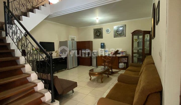 Dijual Rumah Cantik Lux Luas Bagus Terawat Siap Huni Unfurnished Bangunan 2005 2 Lantai di Tatar Pitaloka Kota Baru Parahyangan