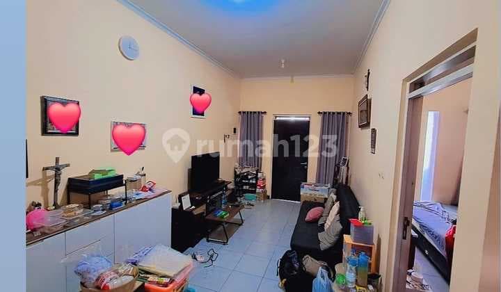 Dijual Rumah Bagus Terawat Siap Huni Full Furnished Dekat Borma Hampir tidak ada Rumah Blok E di bawah 1 M dan masih bisa Nego di Taman Kopo Indah 3 Blok E