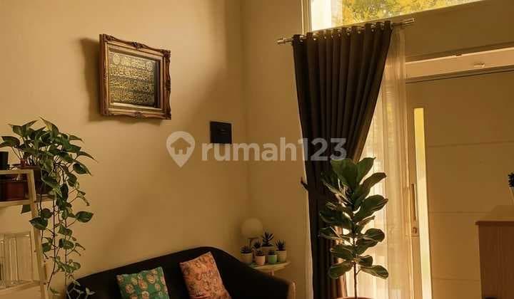Sell Beautiful, Luxurious, Well-Maintained Ready-to-Occupy Unfurnished Single-Story House in Tatar Wangsakerta 2, Kota Baru Parahyangan