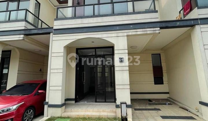 Dijual atau Sewa Rumah 2 Lantai Rapi Terawat Siap Huni di Cluster Allura Lavon
