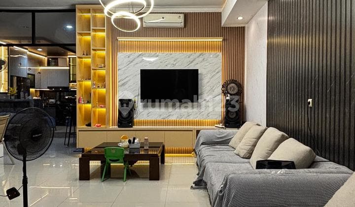 Dijual Rumah 3 Lantai Ada Furniture Tinggal Masuk Siap Huni Cakep Jakarta