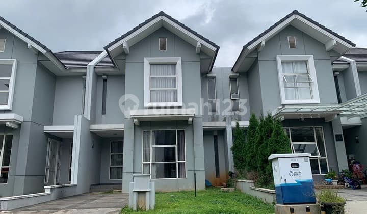 For Annual Rent: Bahana Suvarna House, Ready to Occupied, Includes Kitchen Set
