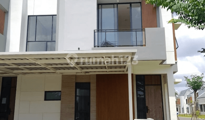Disewakan Rumah 2 Lantai Cluster Agra Suvarna Sutera Posisi Hook