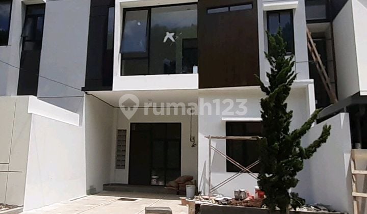 Minimalis Modern dan Sejuk Rumah Budi Indah Cipaku Setiabudi