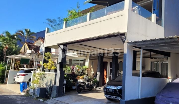 Rumah Bagus 2 Lantai di Cluster Gunung Batu Pasteur