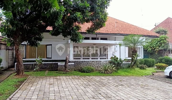 Dijual Rumahatau Bangunan di Jalan Protokol Kota Bandung Cocok untuk Dijadikan Tempat Usaha Hotel,Motel atau Cafe Sangat Strategis dan Ramai