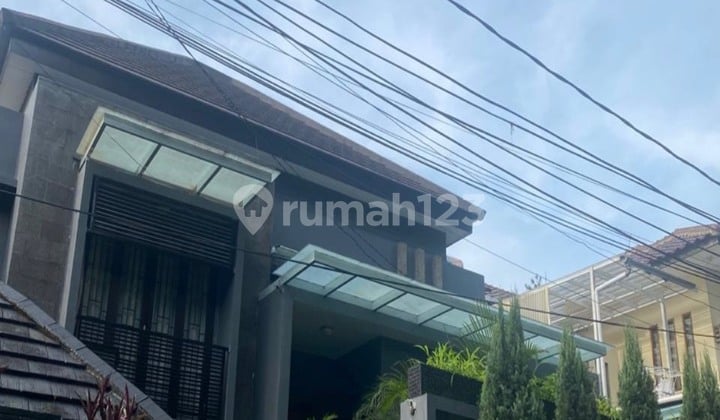 Rumah Cantik 2Lt Setiabudi Gerger Kalong SHM - Sertifikat Hak Milik di Gerger Kalong Permai Jl. Bukit Indah, Geger Kalong Rumah
