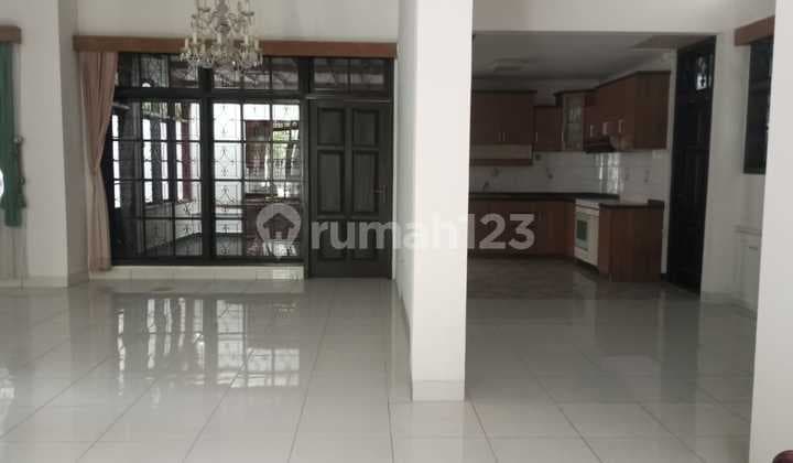 Jual Rumah di Setramurni Atas Siap Huni bisa KPR