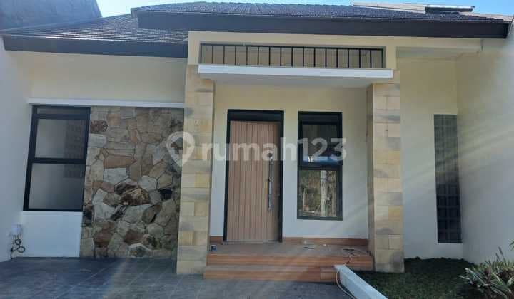Jual Rumah Baru dan Cantik di Cihanjuang SHM